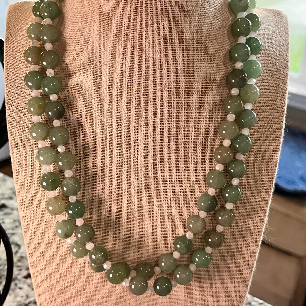 N065 Green Aventurine with faceted white stones, can double it …